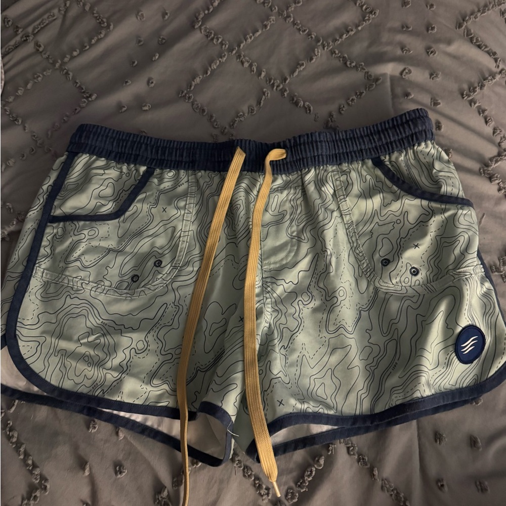 Stylish Athletic Shorts with Navy Accents